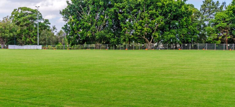 Sports field construction - Header